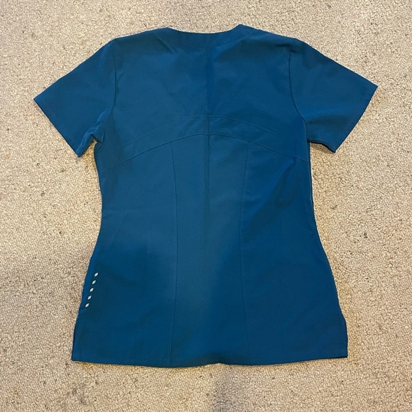 Scrub Set - Picture 3 of 6